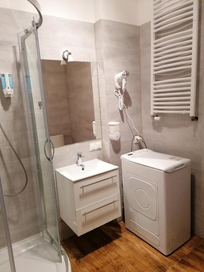 Hostel Tulip - Pokój 5 ze wspólną łazienką i kuchnią Estetino Exterior foto