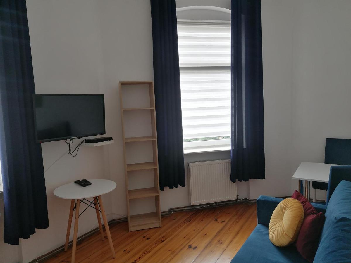 Hostel Tulip - Pokój 5 ze wspólną łazienką i kuchnią Estetino Exterior foto
