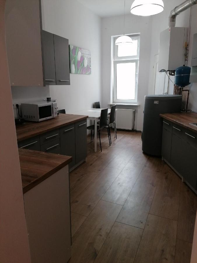 Hostel Tulip - Pokój 5 ze wspólną łazienką i kuchnią Estetino Exterior foto