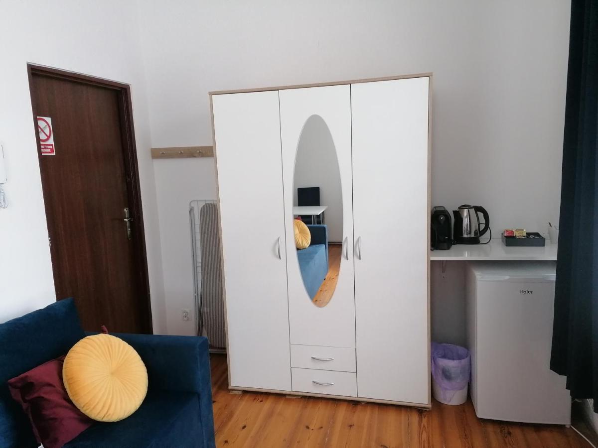 Hostel Tulip - Pokój 5 ze wspólną łazienką i kuchnią Estetino Exterior foto