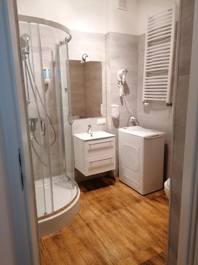 Hostel Tulip - Pokój 5 ze wspólną łazienką i kuchnią Estetino Exterior foto